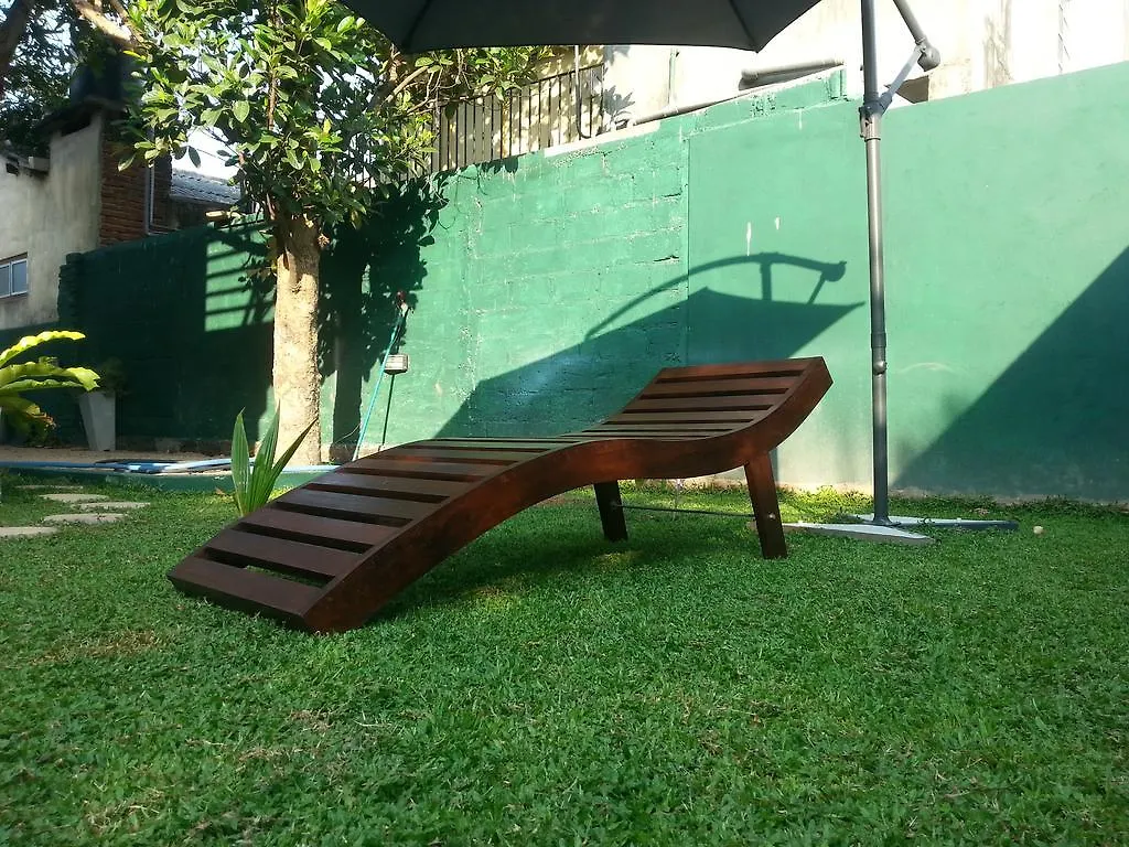 Mama Beach Villa Negombo Guest house