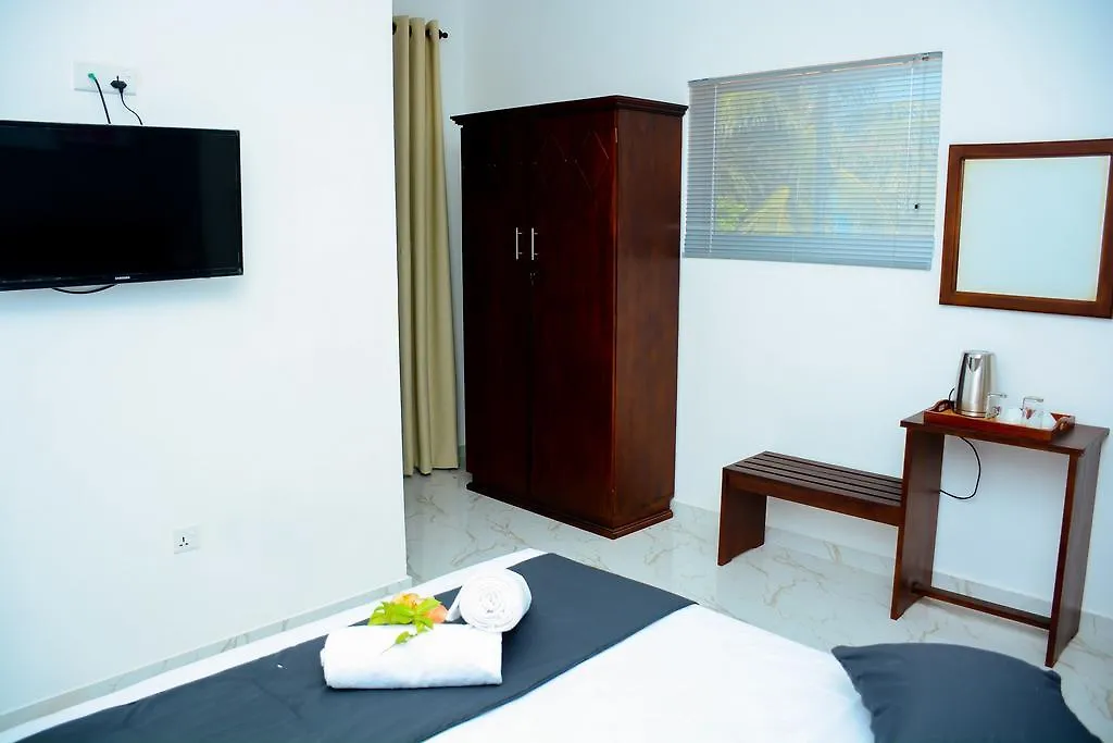 Mama Beach Villa Negombo 3*,